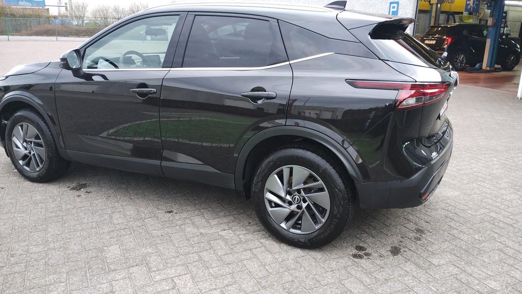 Nissan Qashqai, Voorwielaandrijving, Gebruikt, 4 cilinders, 1404 kg