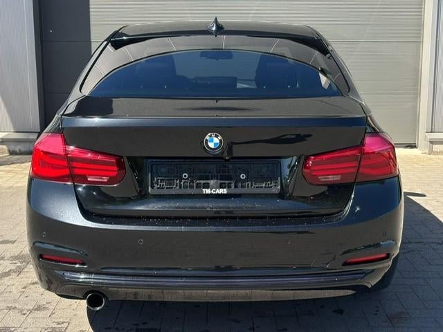 BMW 318I pano dak camera LED, Auto's, BMW, 100 kW, 4 deurs, Achterwielaandrijving, Zwart