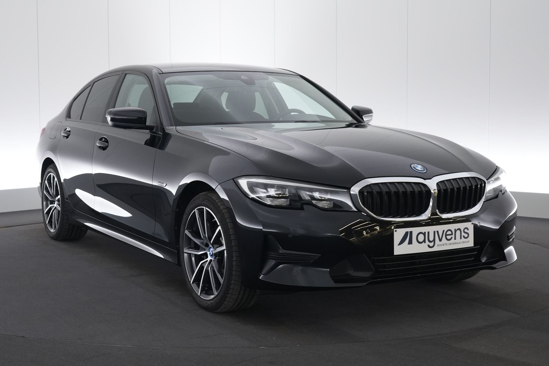 (2BXX390) BMW 3 SERIES BERLINE, Auto's, Automaat, Gebruikt, Euro 6, https://public.car-pass.be/vhr/8f81fc6e-ee08-4227-815e-2bb2ac5d4a60