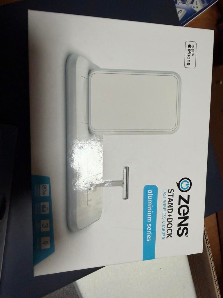 Oplaadstation iphone+airpods, Ophalen, Zo goed als nieuw, Apple iPhone
