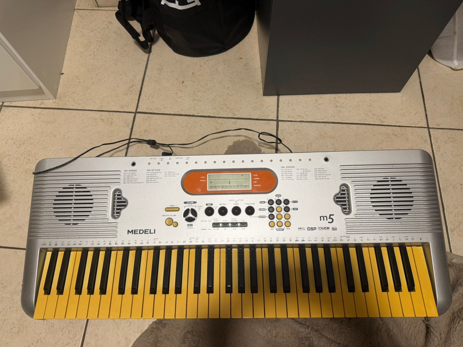Medeli m5, Ophalen, Zo goed als nieuw