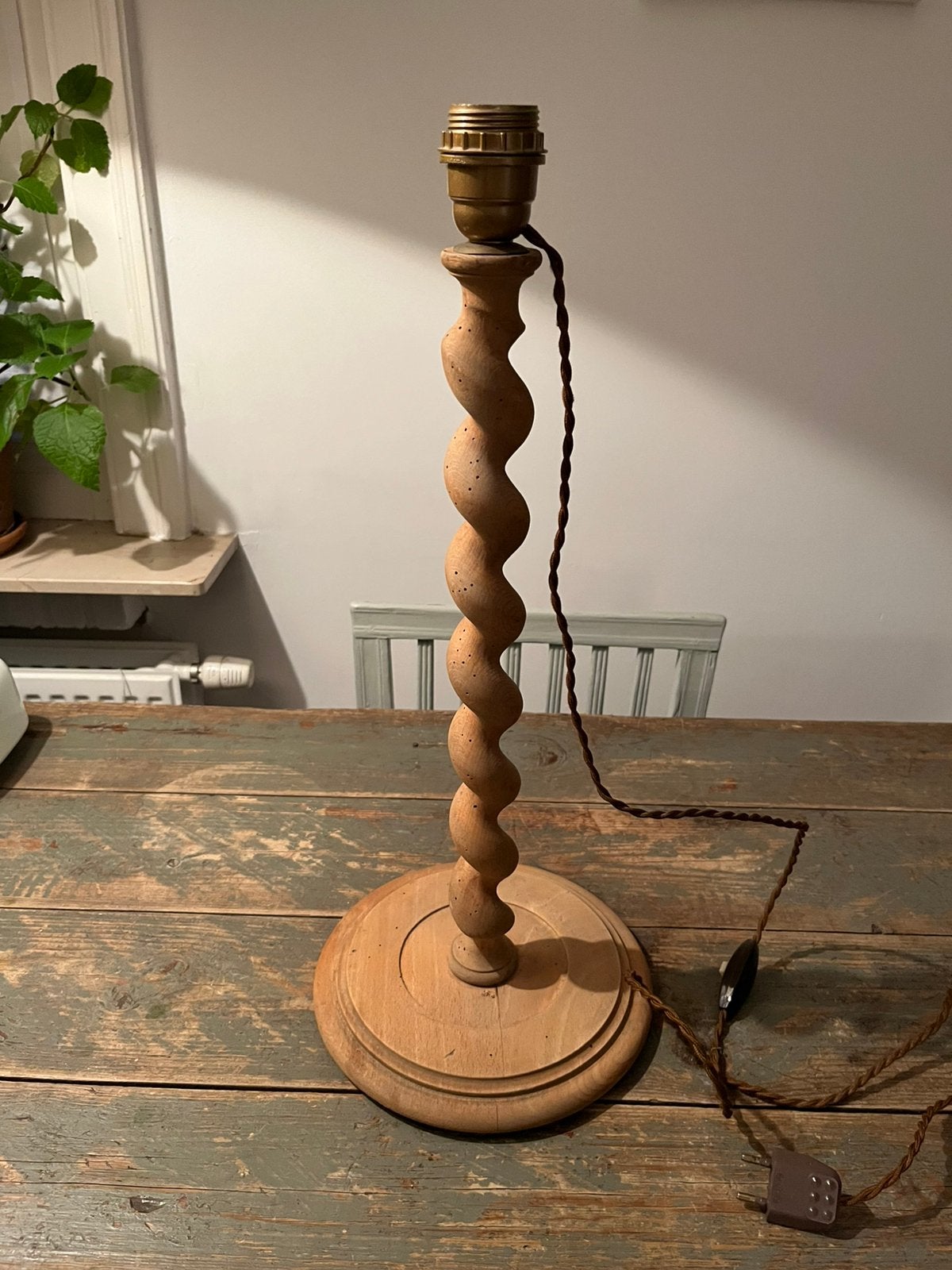 ANTIEKE HOUTEN LAMPENVOET BARLEY TWIST LAMP, Ophalen of Verzenden