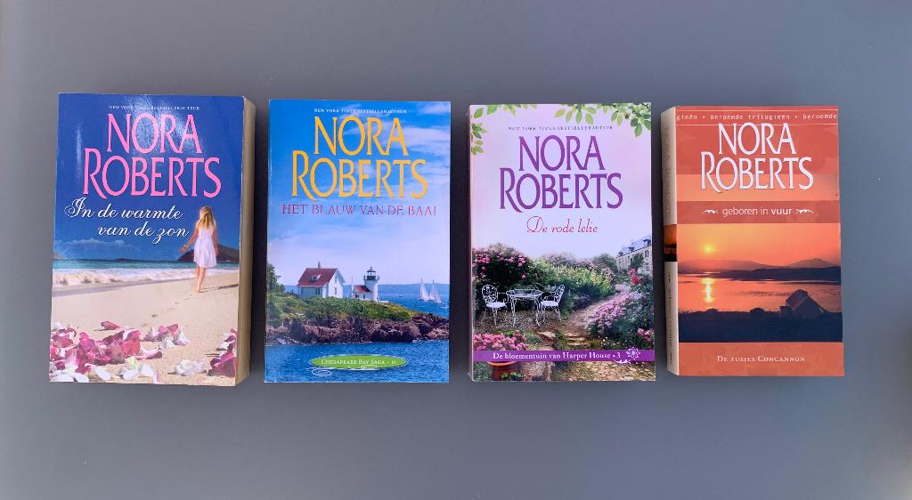 4 x Nora Roberts, in nieuwe staat, Ophalen of Verzenden, Zo goed als nieuw