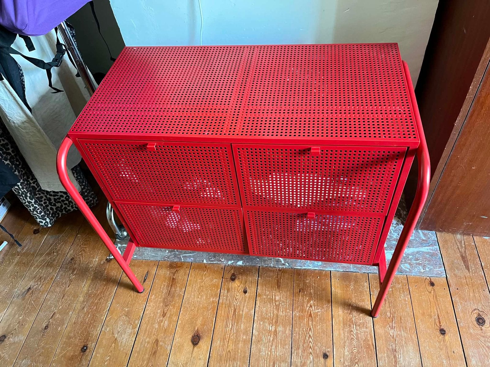 Commode 4 tiroirs IKEA Nikkeby, Enlèvement, Comme neuf