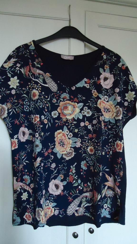 T-shirt maat L, Kleding | Dames, T-shirts, Zo goed als nieuw, Maat 42/44 (L), Blauw, Korte mouw, Ophalen of Verzenden