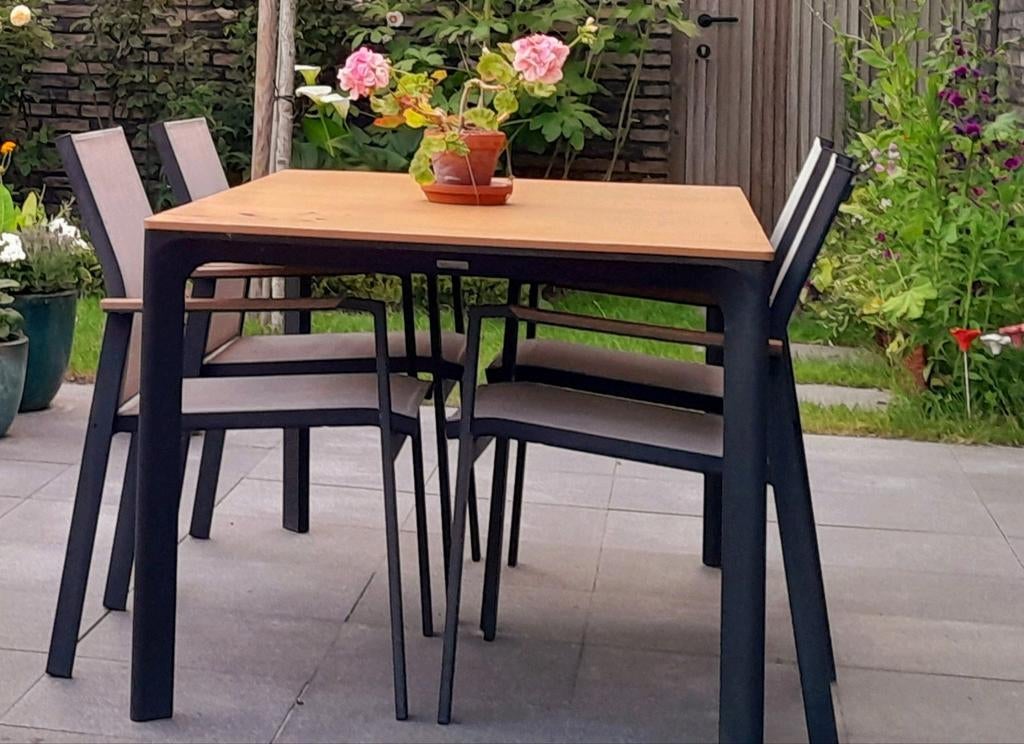 Vinci tuinset: tafel-4 stoelen-tuinbank en poef/bijzet, Tuin en Terras, Ophalen, Gebruikt