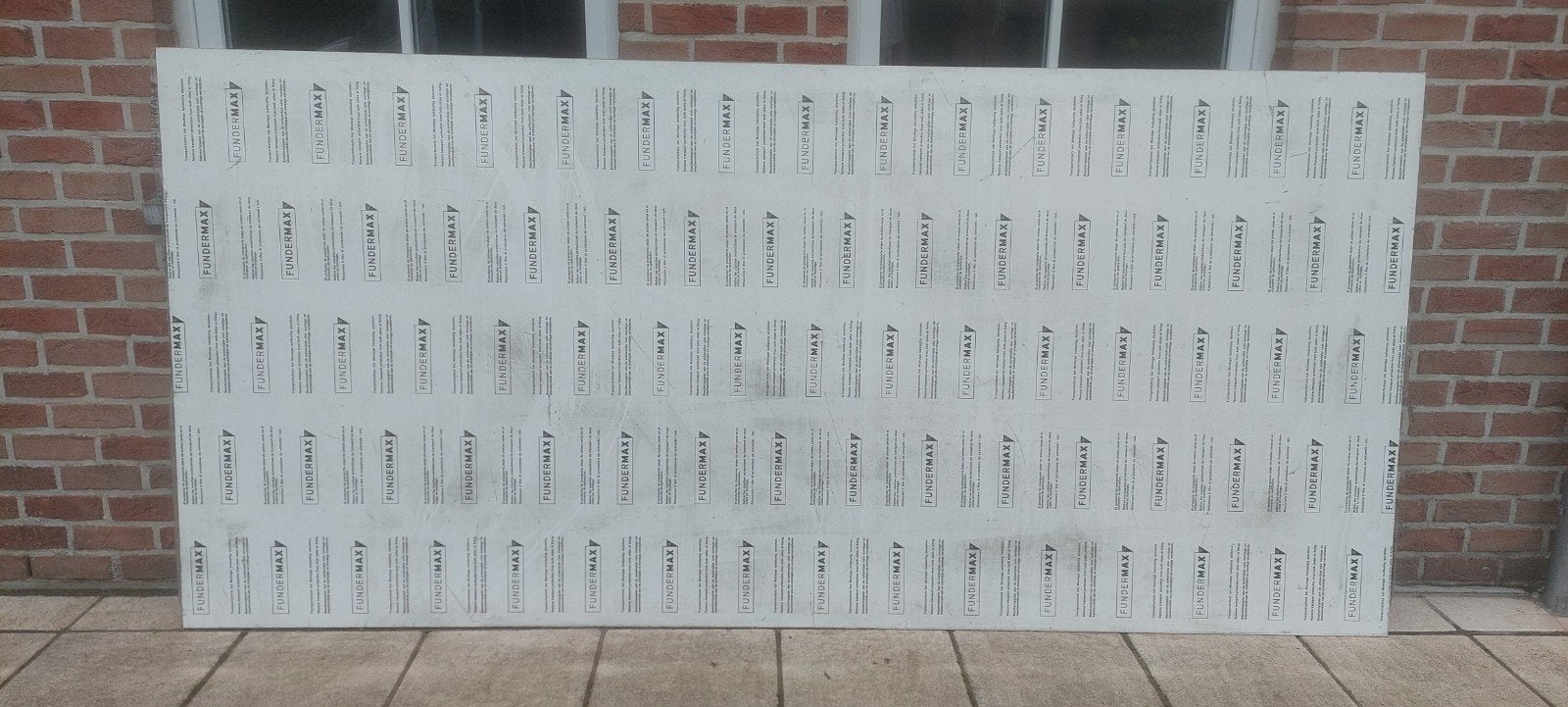 Fundermax White buitenpaneel 280 x 130 cm - nieuw, Doe-het-zelf en Bouw, Ophalen, Nieuw, HPL, Minder dan 20 mm