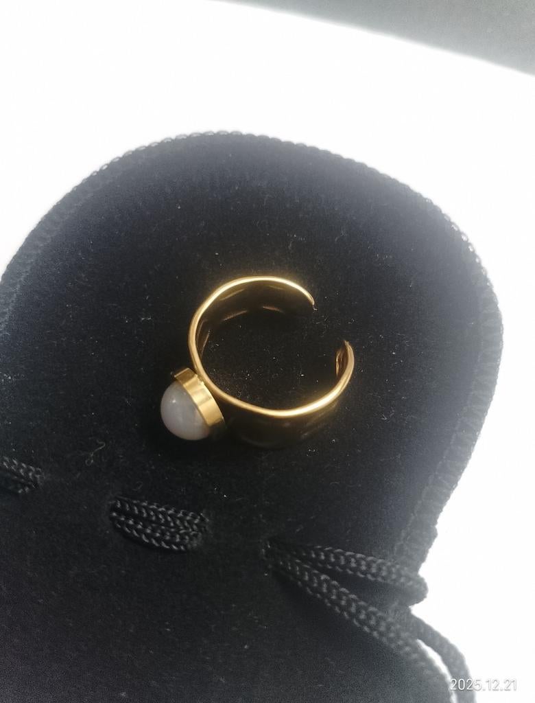 Ring Met sten, Verzenden