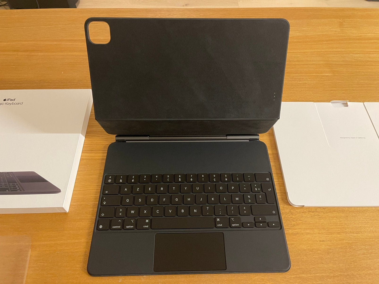 Apple iPad Magic Keyboard 5th génération, Ophalen of Verzenden, Zo goed als nieuw, Apple iPad