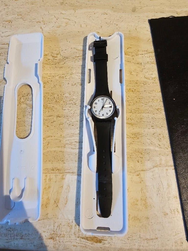 MONTRE SWATCH COMME NEUVE, Montre-bracelet, Swatch, Comme neuf, Synthétique