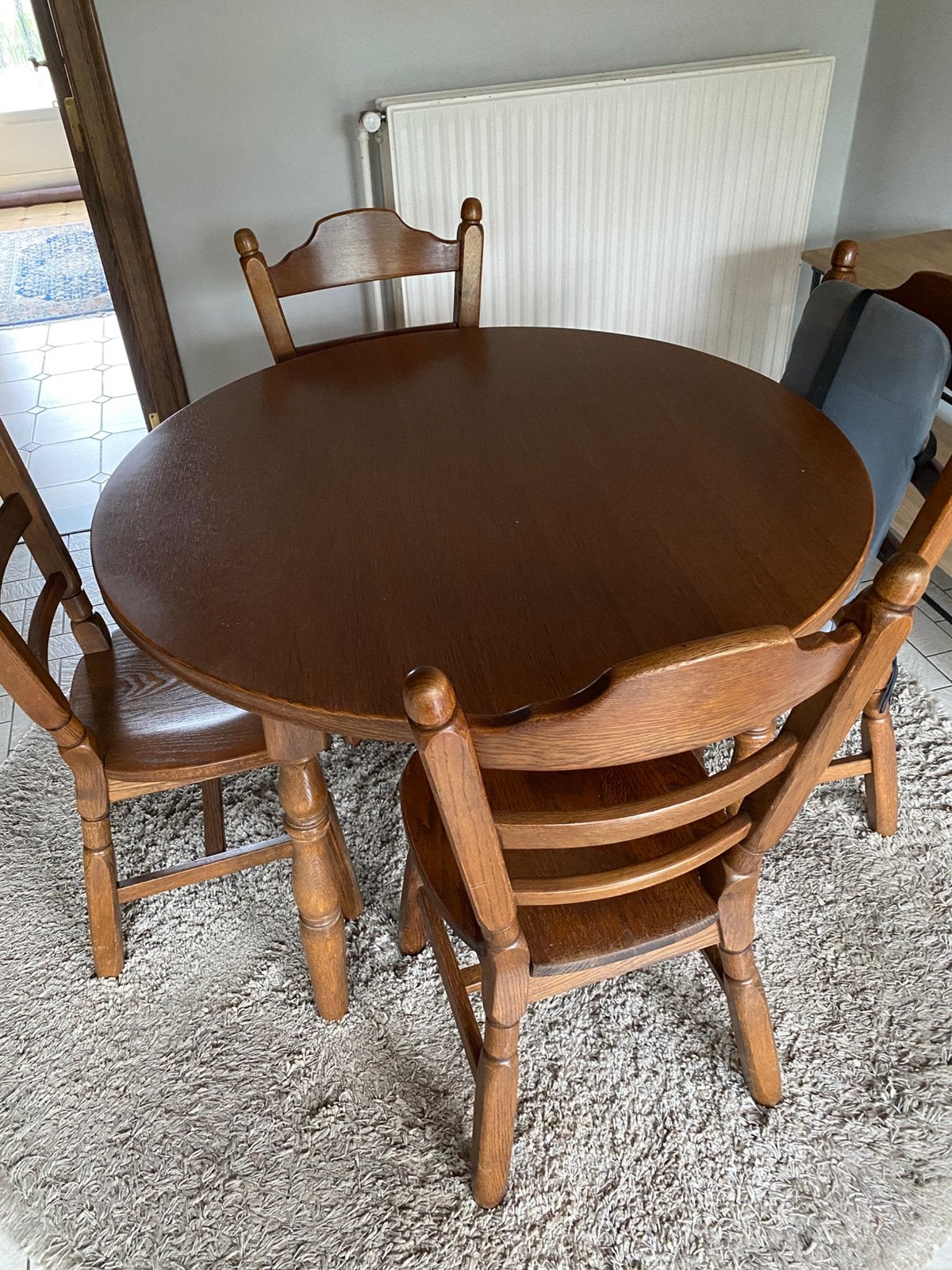 Ronde tafel, Huis en Inrichting, Ophalen, Zo goed als nieuw, 4 tot 6 stoelen