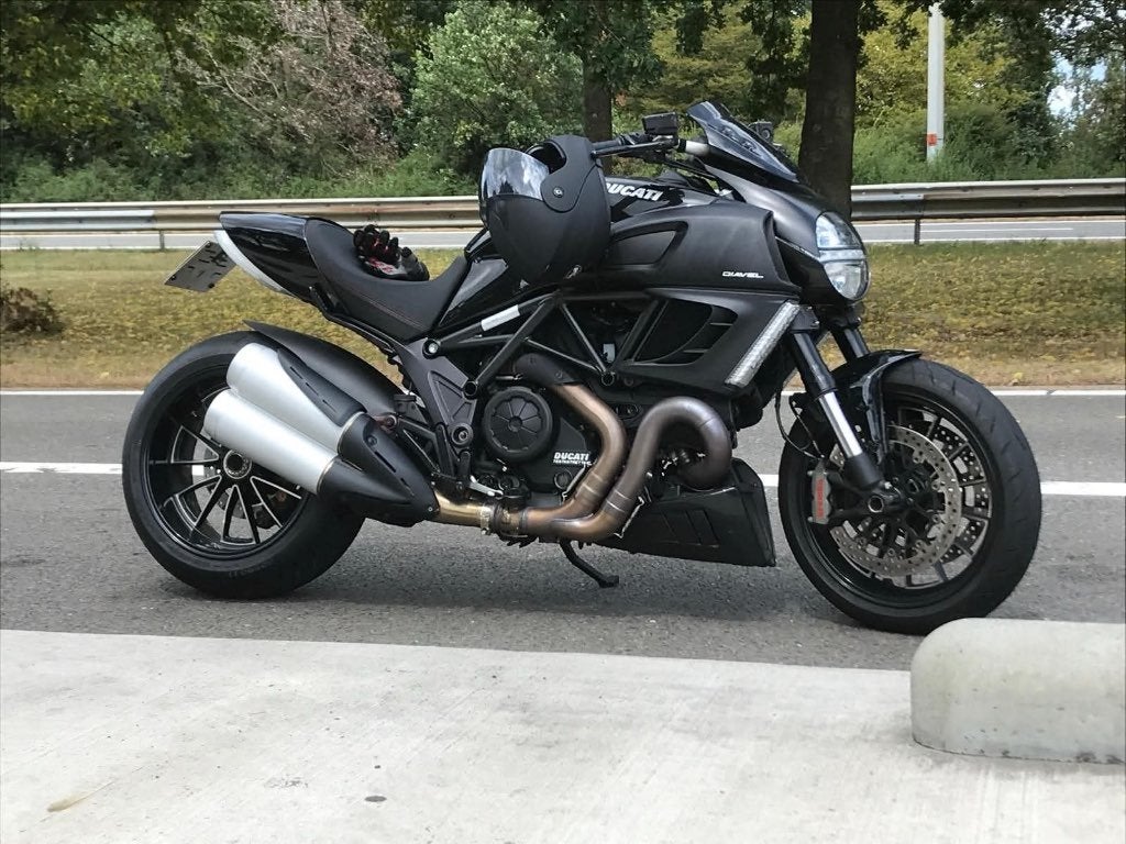 DUCATI DIAVEL 2012  -  11700km, Motoren, Gebruikt, Particulier, Naked bike