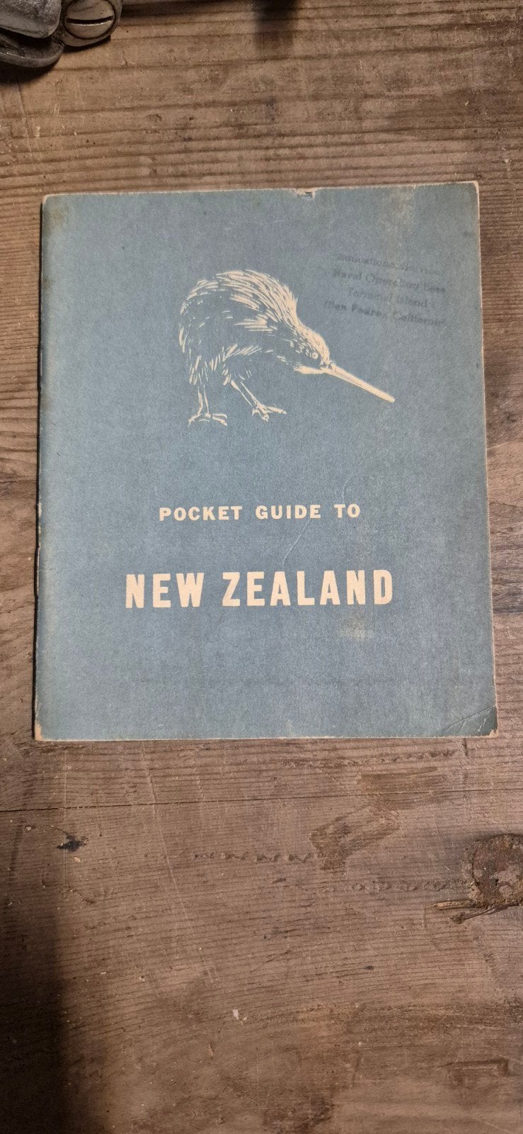 US WW2 Pocket guide to New Zealand, Ophalen of Verzenden, Landmacht, Overige typen