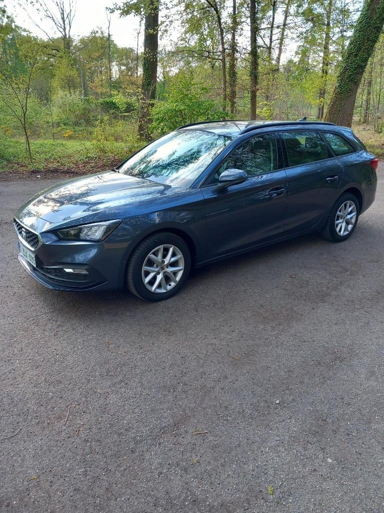 SEAT LEON SPORTSTOURER/2021/1.5 TSI essence/100 dkm/options, Autos, Seat, Argent ou Gris, Achat, Euro 6, 5 portes