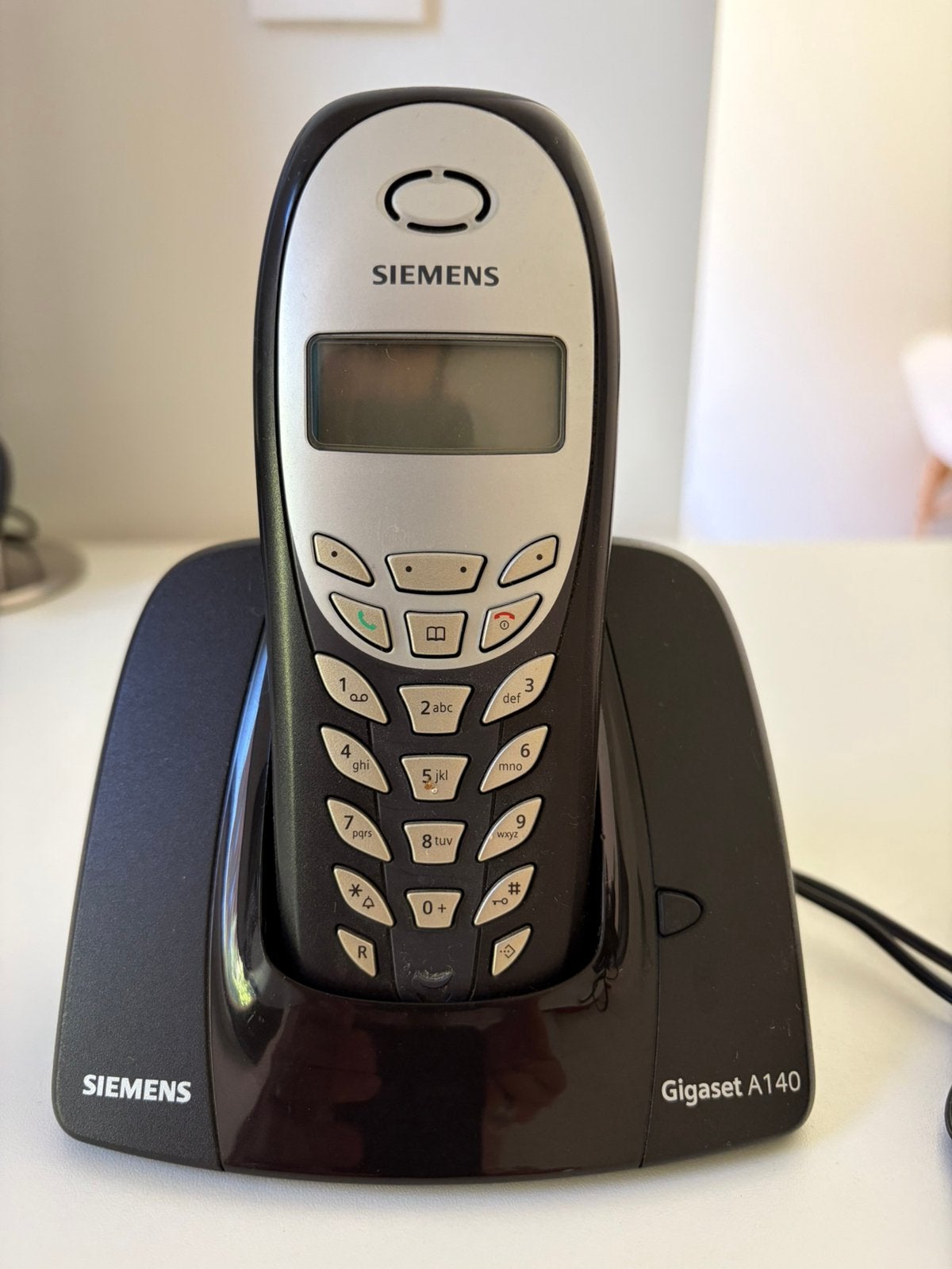 Draagbare telefoon, Telecommunicatie, Ophalen, Zo goed als nieuw, 1 handset, Stralingsarm