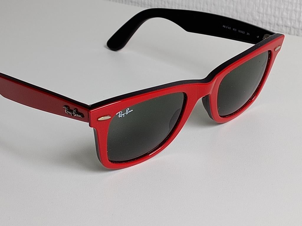 Ray ban wayfarer rouge et noir, Enlèvement ou Envoi, Rouge, Lunettes