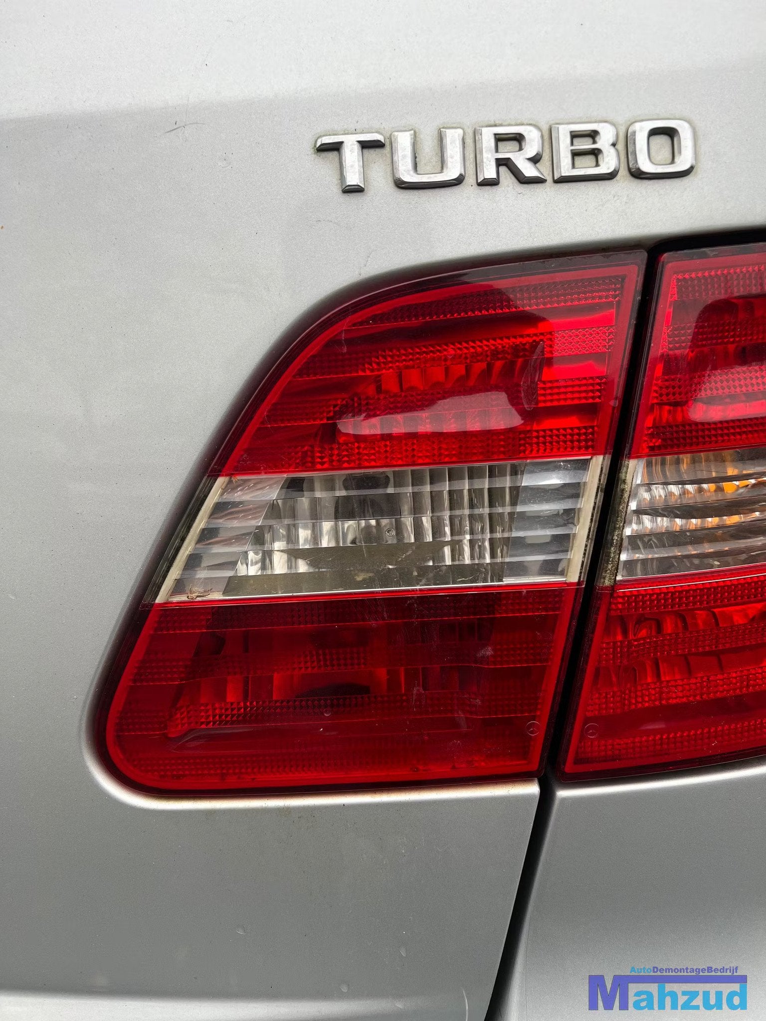 MERCEDES B KLASSE W245 rechts binnen achterlicht 2005-2011, Gebruikt, Mercedes-Benz AG, Mercedes-Benz, Mercedesstrasse 120
70372  Stuttgart, DE