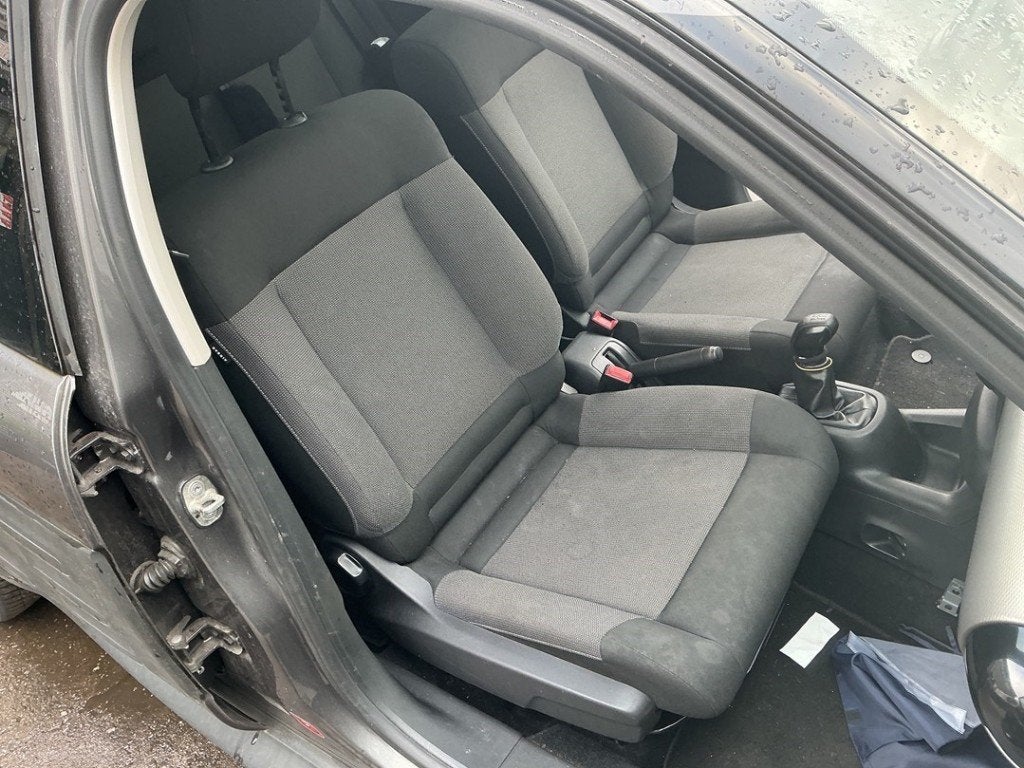 SIEGE AVANT DROIT ( PASSAGER ) Citroën C4 Cactus (0B / 0P), Utilisé, Citroën
