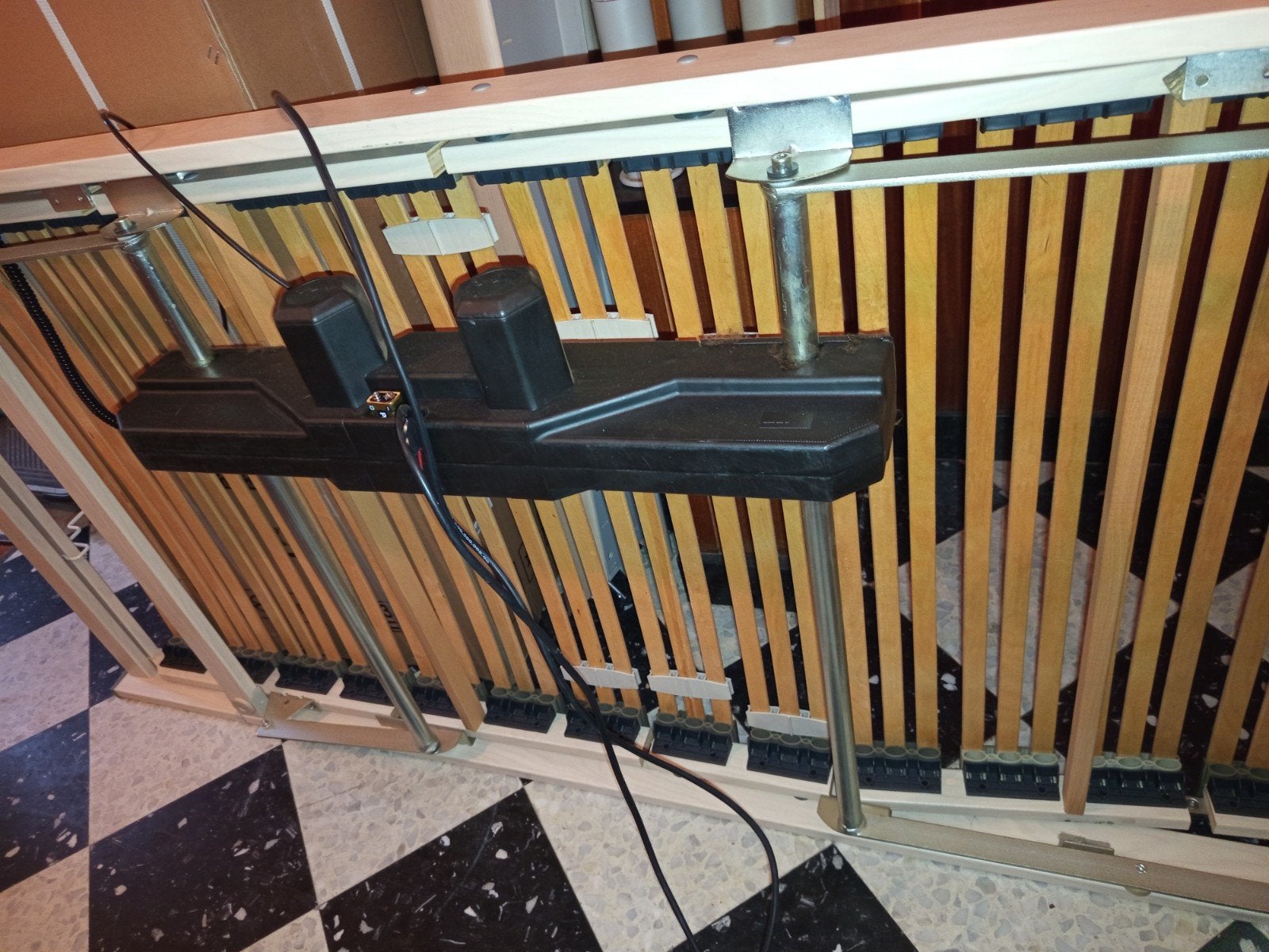 Elektrisch verstelbaar bed Beka Bekamat III -

200x220, Ophalen of Verzenden