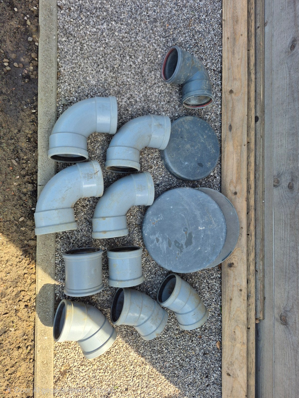 Lot pvc buizen 110 + deksels, Bochten, PVC, Ophalen of Verzenden, Zo goed als nieuw