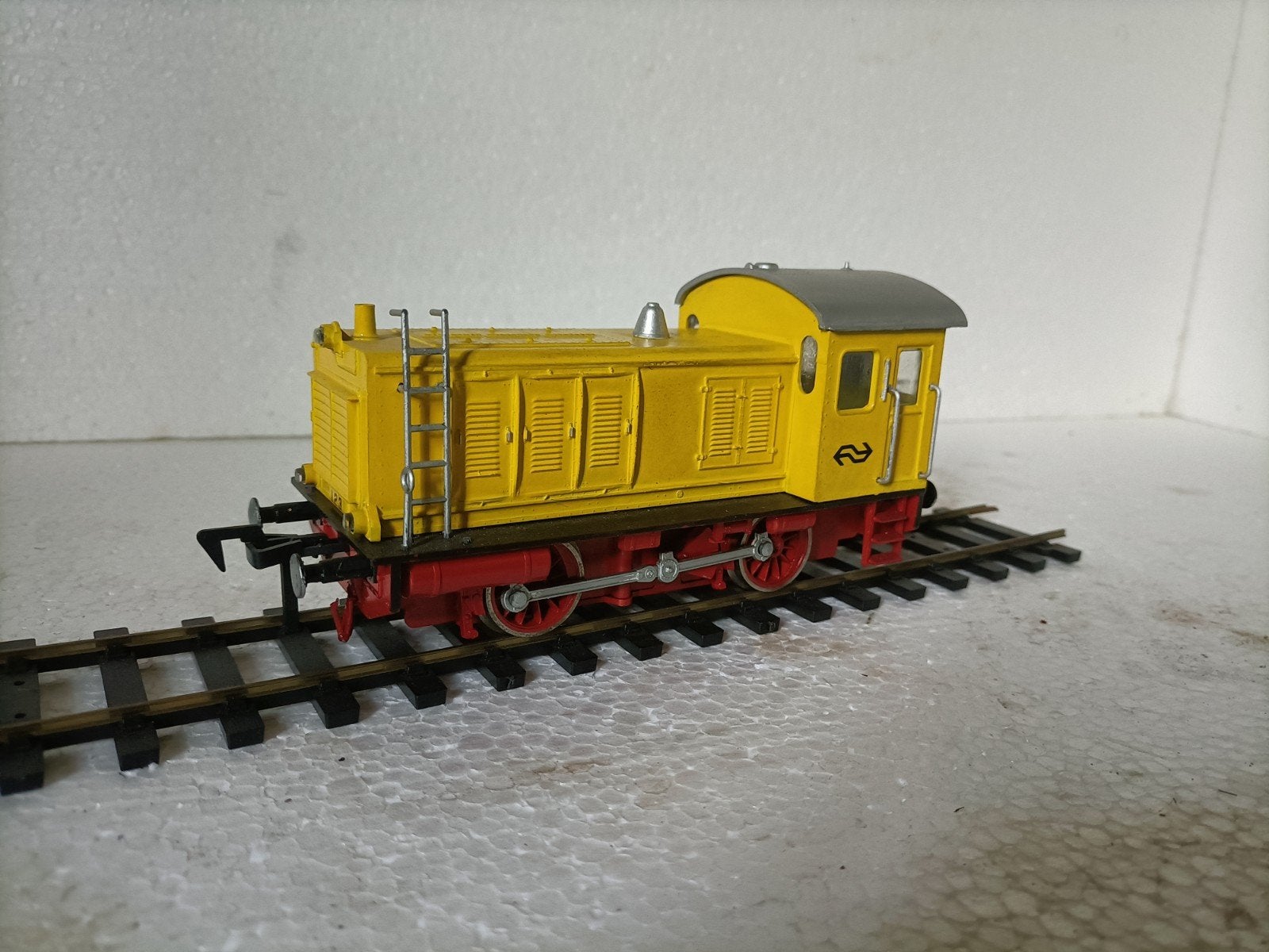 Pola Maxi Spoor O - NS V20 Diesellocomotief - Unieke Repaint, Hobby & Loisirs créatifs, Enlèvement, Locomotive