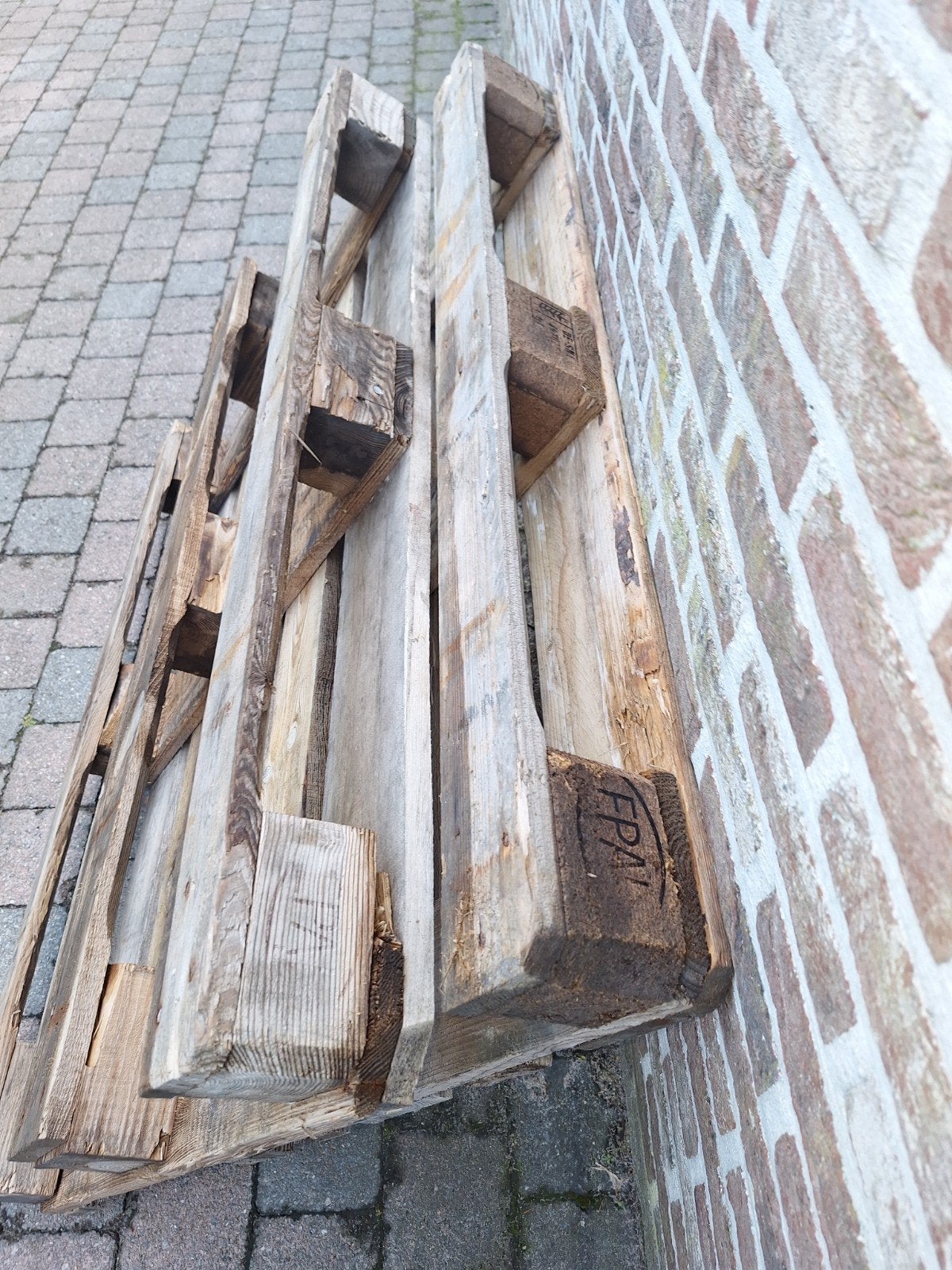 2 Europaletten, Ophalen