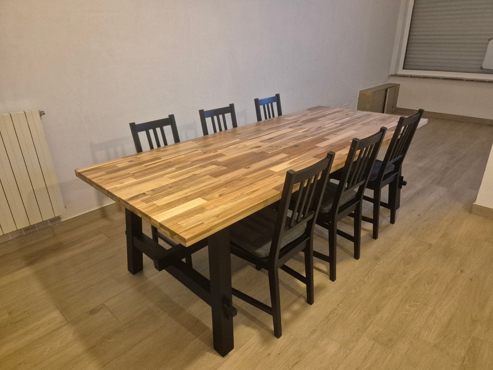 Eettafel van Ikea, Skogsta, Maison & Meubles, Tables | Coiffeuses, Comme neuf, Enlèvement, Bois, 200 cm ou plus