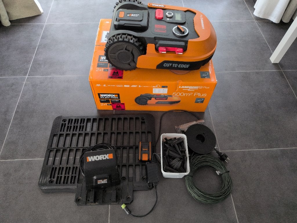 Worx Landroid WR165E maairobot met garage, Jardin & Terrasse, Enlèvement, Comme neuf, Worx