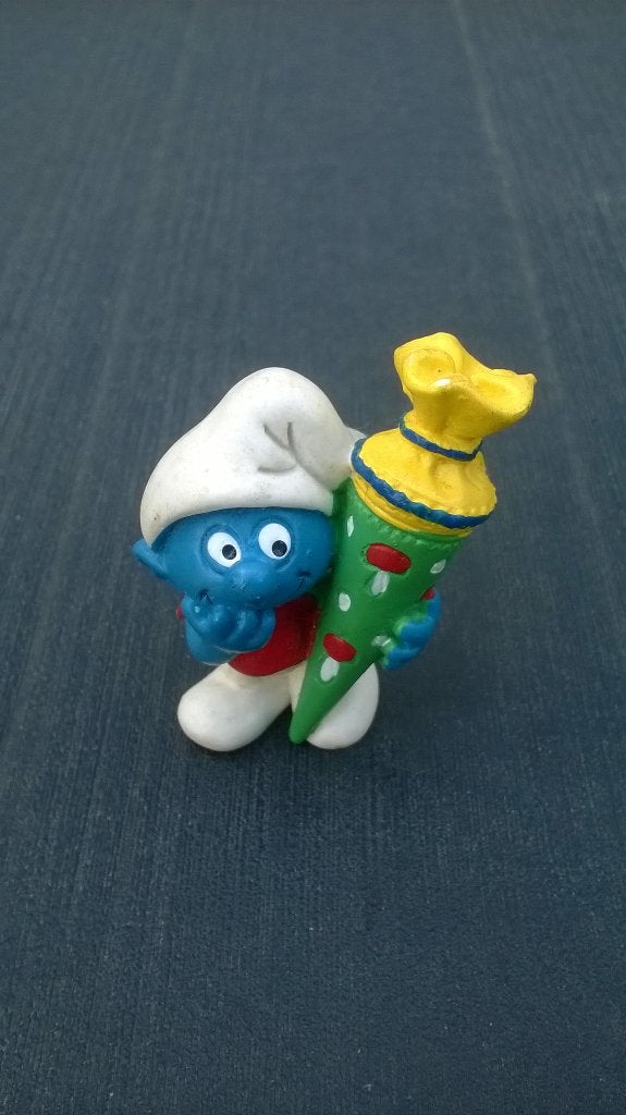 Schtroumpf nonchalant avec sac à bonbons 2.0431, Enlèvement ou Envoi, Utilisé, Autres Schtroumpfs, Poupée, Figurine ou Peluche