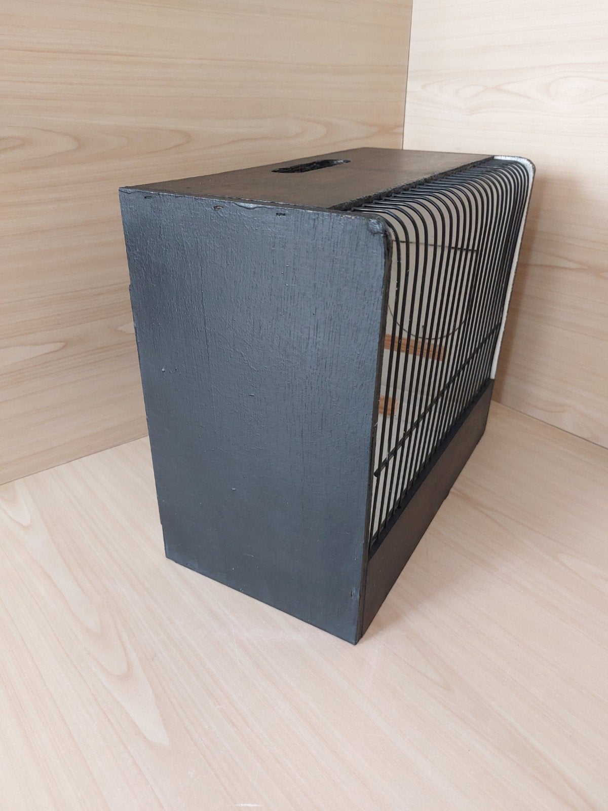 Cage pour oiseaux, Enlèvement