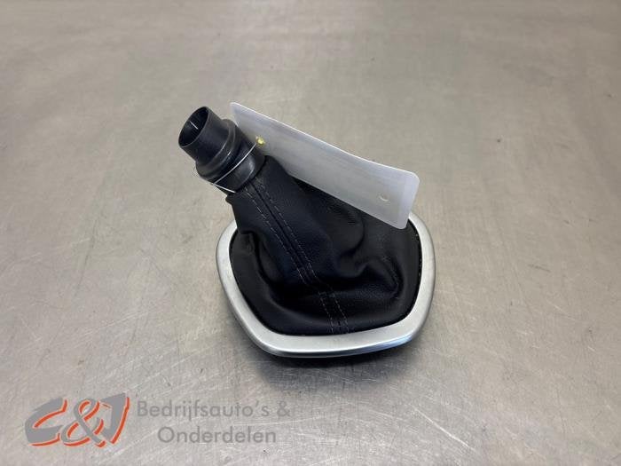 Enveloppe levier de vitesse d'un Nissan NV300, -, 3 mois de garantie, Utilisé, -