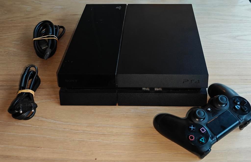 Playstation 4 met 1 controller en 17 games, Consoles de jeu & Jeux vidéo, Consoles de jeu | Sony PlayStation 4, Enlèvement, Avec 1 manette