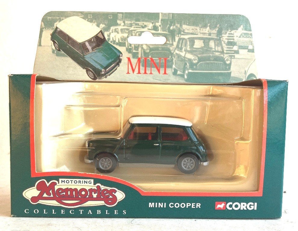 Mini Cooper “ Motoring memories “ Corgi # 68001., Enlèvement ou Envoi, Comme neuf, Voiture, Corgi