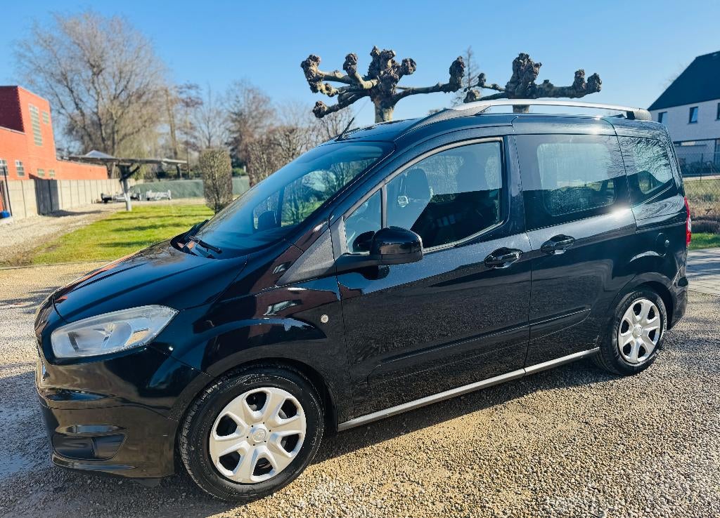 MOOIE FORD TOURNEO COURIER 1.5TDCI AIRCO GEKEURD, Auto's, Ford, Voorwielaandrijving, Euro 5, Zwart, Bedrijf