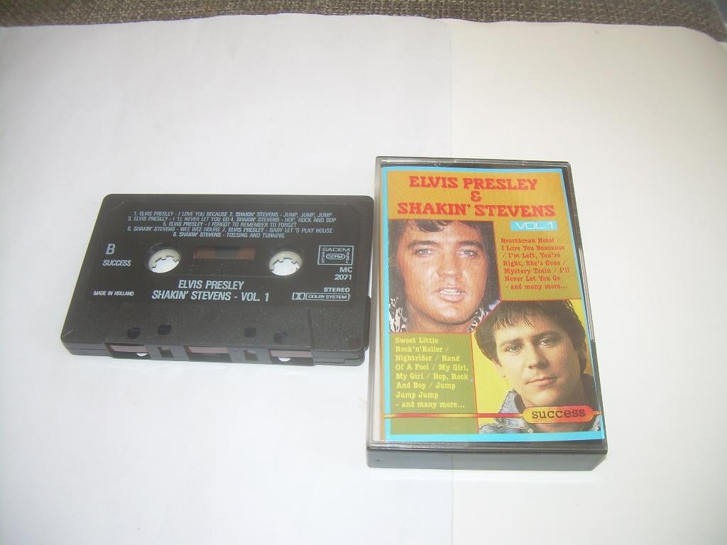 CASSETTE - ELVIS & PRESLEY - SHAKIN STEVENS, Enlèvement ou Envoi, Originale, Comme neuf, 1 cassette audio