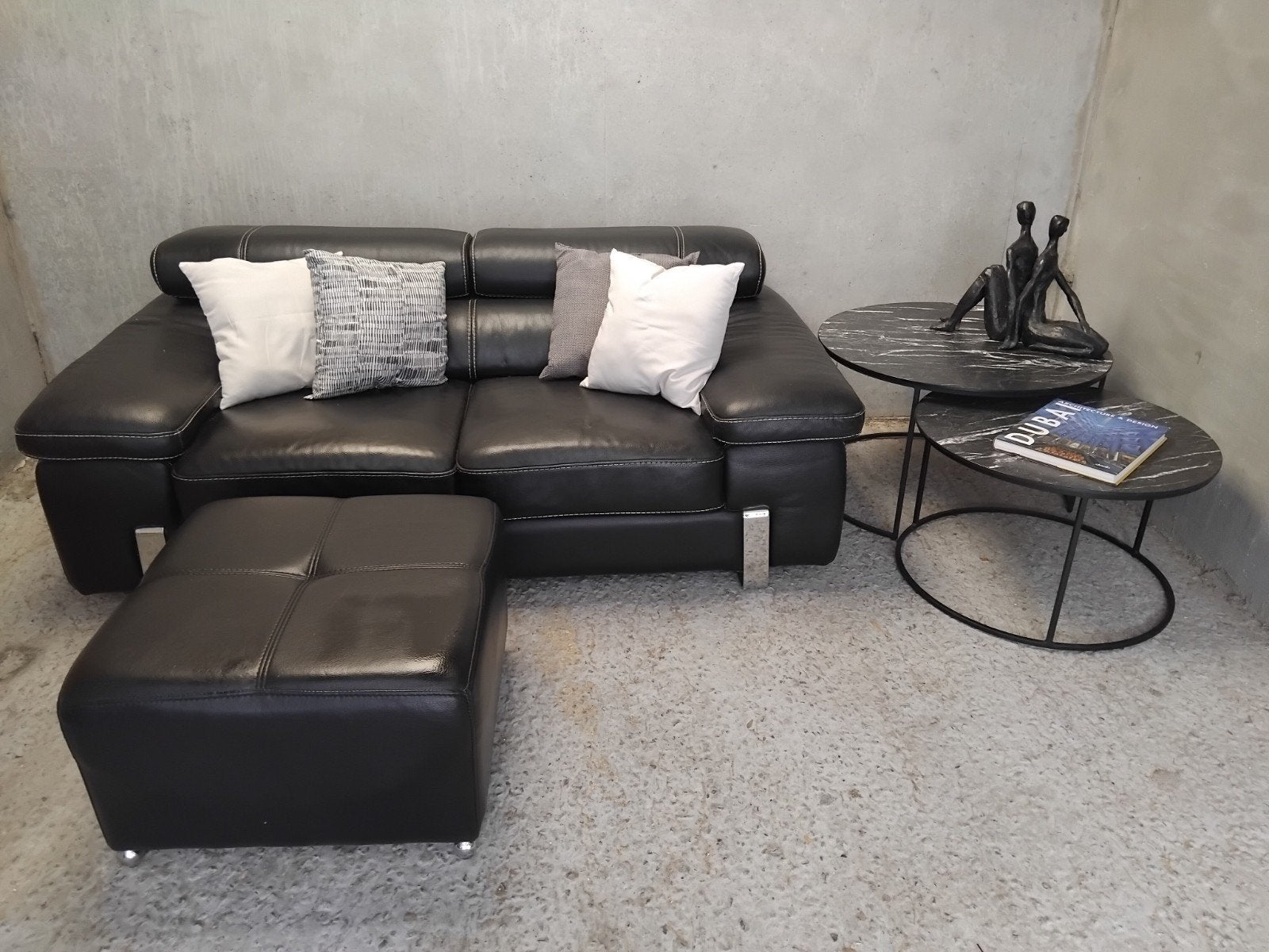 leder salon met 2 salontafeltjes, Ophalen
