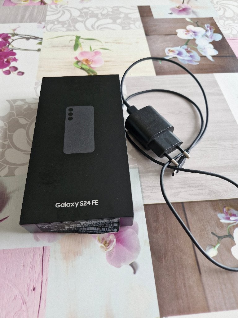 Gsm samsung galaxy s24 fe, 10 mégapixels ou plus, Galaxy S24, Enlèvement, Utilisé