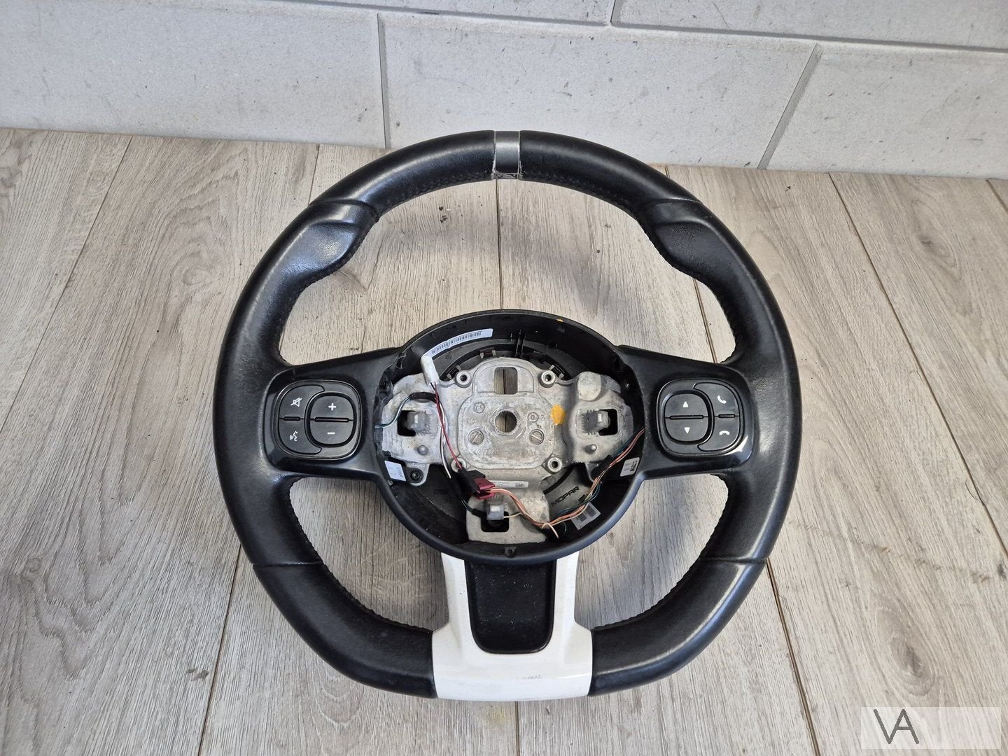 Fiat 500 2007 - 2021 stuur met knoppen ABARTH inleg €200, Auto-onderdelen, Gebruikt, -, -, Ophalen of Verzenden