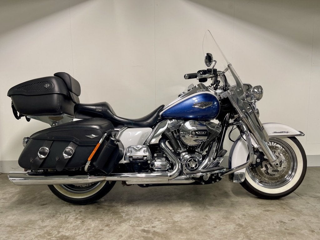 Harley-Davidson TOURING FLHRC ROAD KING CLASSIC (bj 2015), Motoren, Motoren | Harley-Davidson, Customerservices@harley‑davidson.com