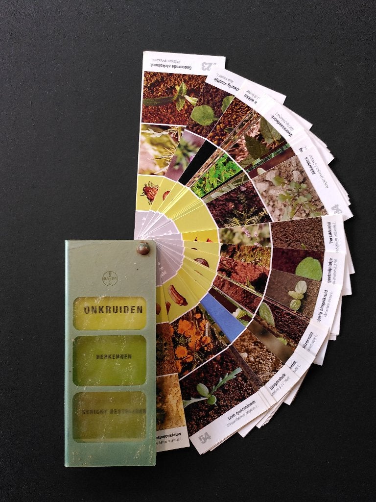 Onkruiden herkennen gericht bestrijden, Boeken, Ophalen of Verzenden, Gelezen, Bloemen, Planten en Bomen