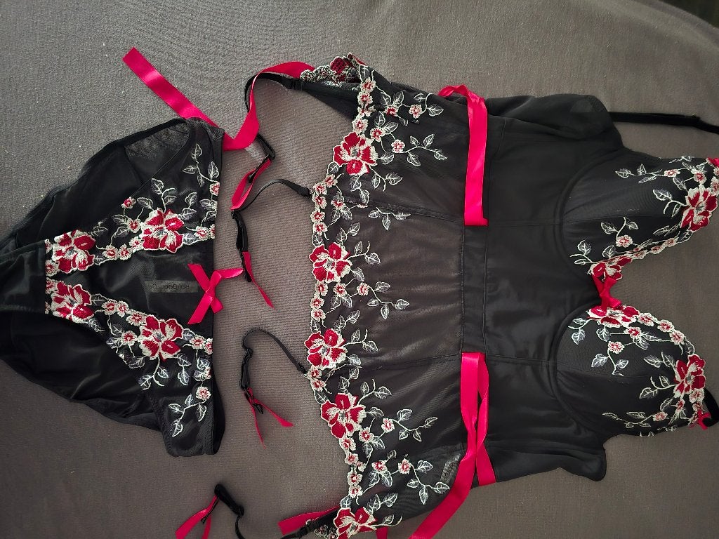 Een 13 lingerie setjes en negligés  , meeste nieuw,, Kleding | Dames, Verzenden, Setje