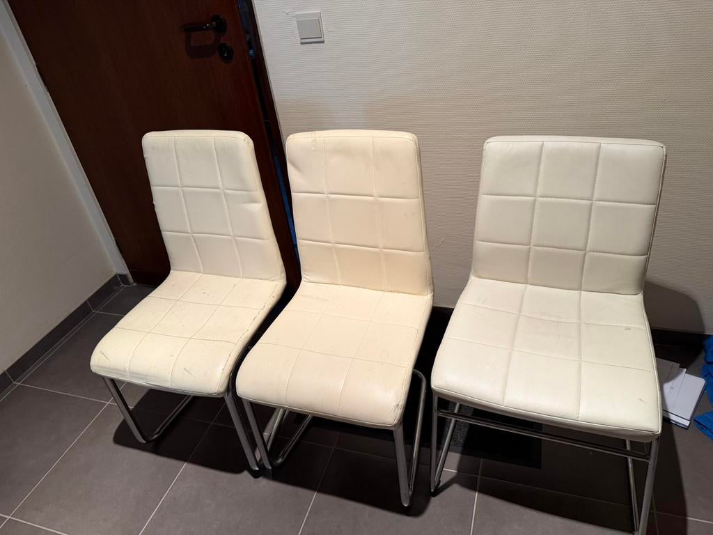 Stoelen, Ophalen, Zo goed als nieuw