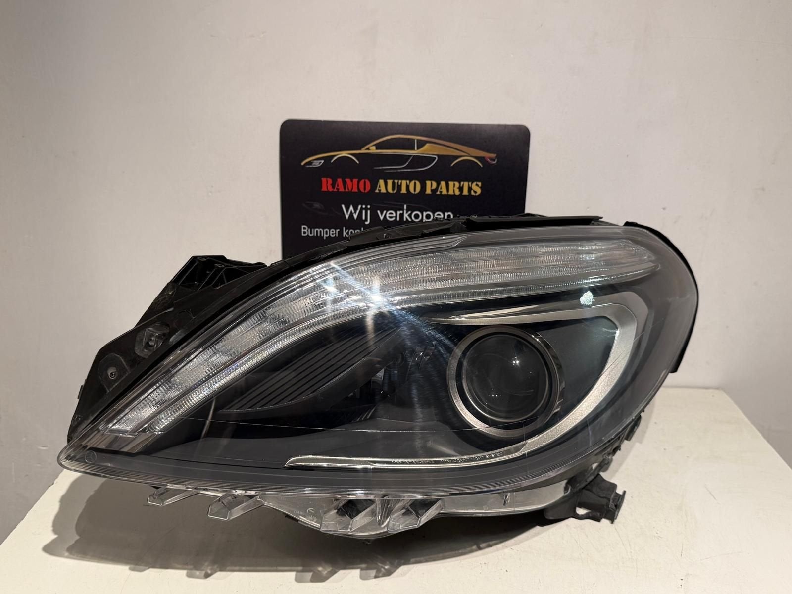 MERCEDES B KLASSE W246 ILS KOPLAMP XENON LED LINKS A24682077