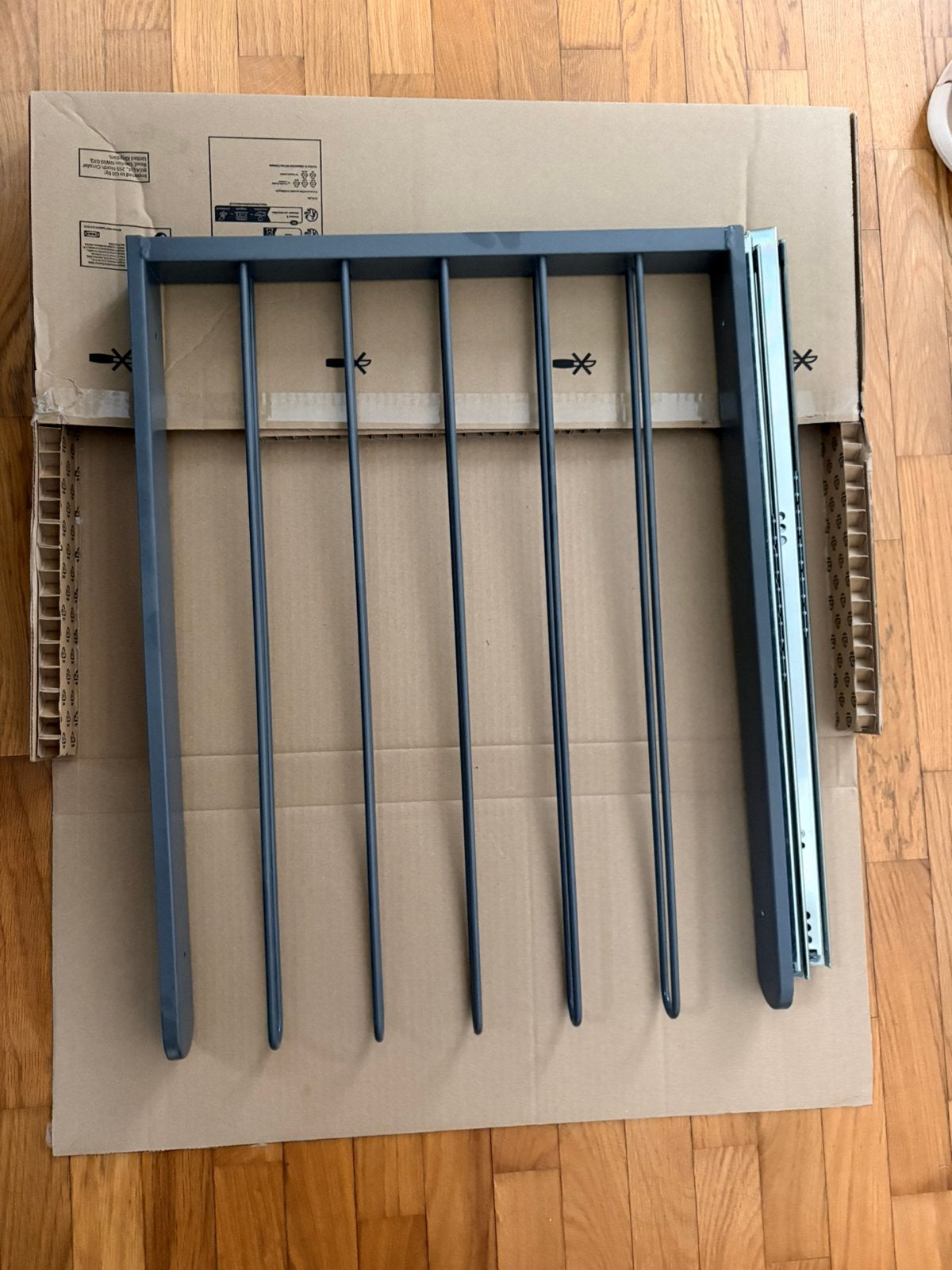 Pull out trouser hanger (PAX Complement), Enlèvement, Comme neuf