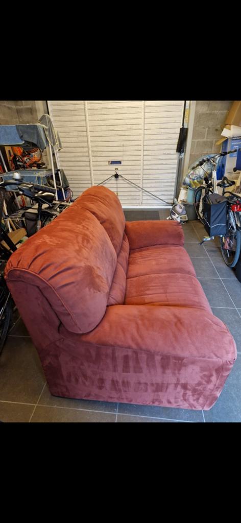 Stoffen zetel 1.5 meter rode kleur, Huis en Inrichting, Ophalen, Gebruikt, 150 tot 200 cm, Tweepersoons