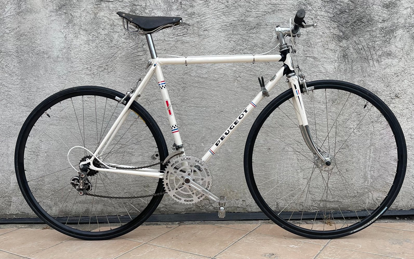 Peugeot, Enlèvement, Comme neuf