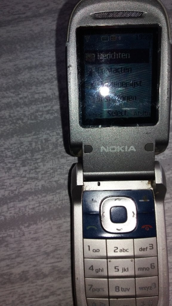 NOKIA 2760, Clavier physique, À clapet, Enlèvement, Ne fonctionne pas