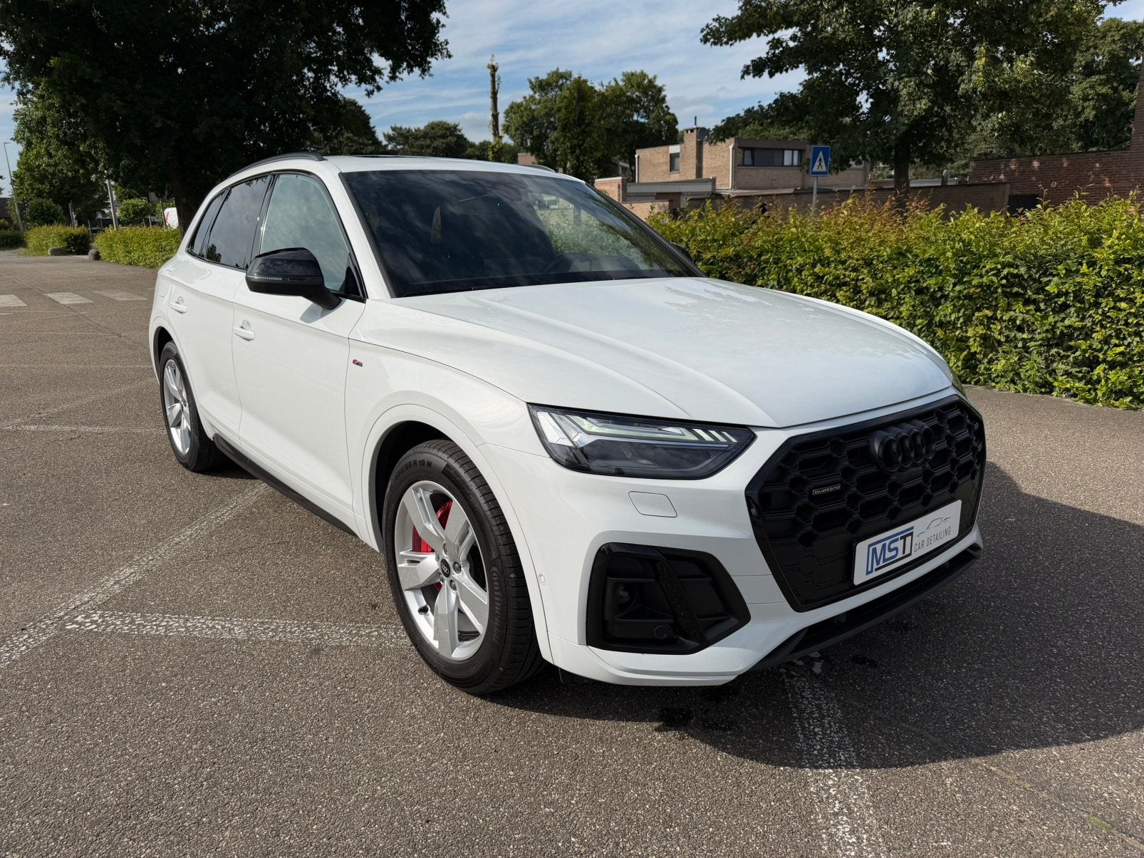 Audi Q5 55 Tfsi e Edition One Pano*Matrix*HU*360*Air*E.stoel, Automaat, Q5, Wit, Elektrisch