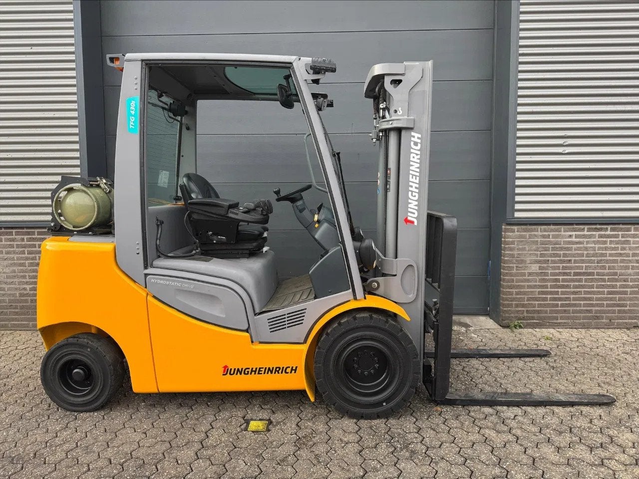 Jungheinrich TFG430s 3 ton LPG heftruck (bj 2019), Zakelijke goederen, Machines en Bouw | Heftrucks en Intern transport, 3000 tot 4000 kg