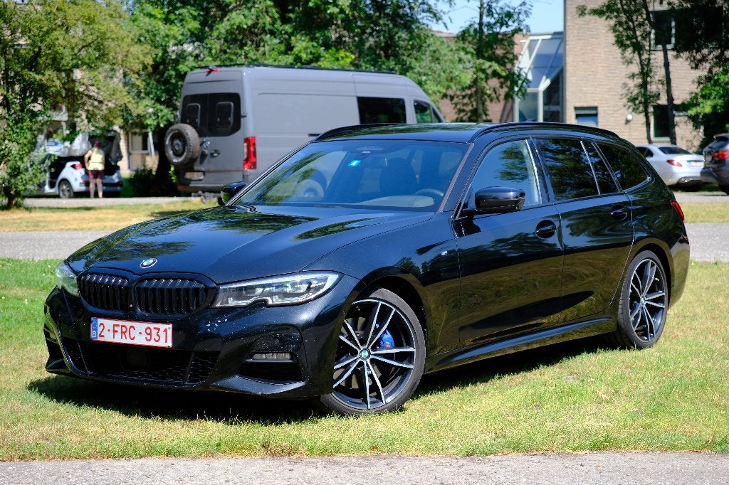BMW 330i Xdrive | M-sport | 360 cam |trekhaak |memory seats, Autos, BMW, Electronic Stability Program (ESP), Achat, Noir, 5 portes